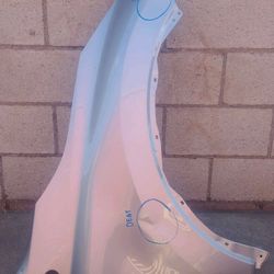 2017 2018 HONDA CR V LEFT SIDE FENDER OEM USED