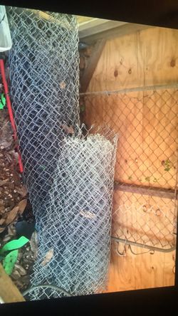 2 rolls of fence and gate