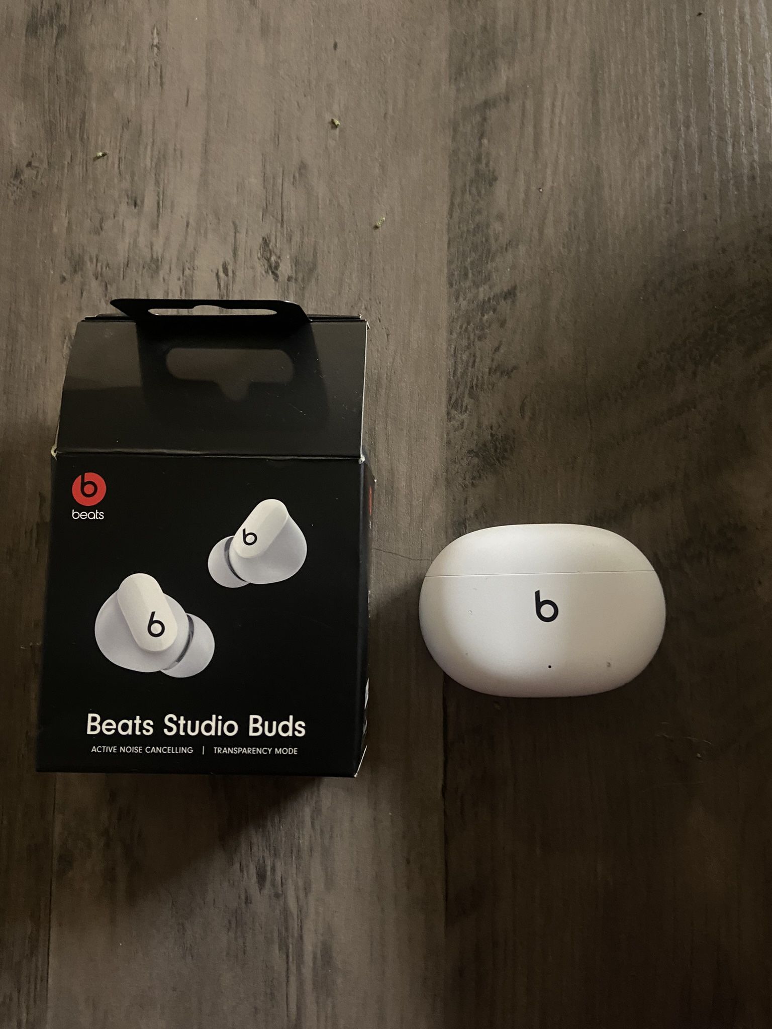 Beats Studio Buds