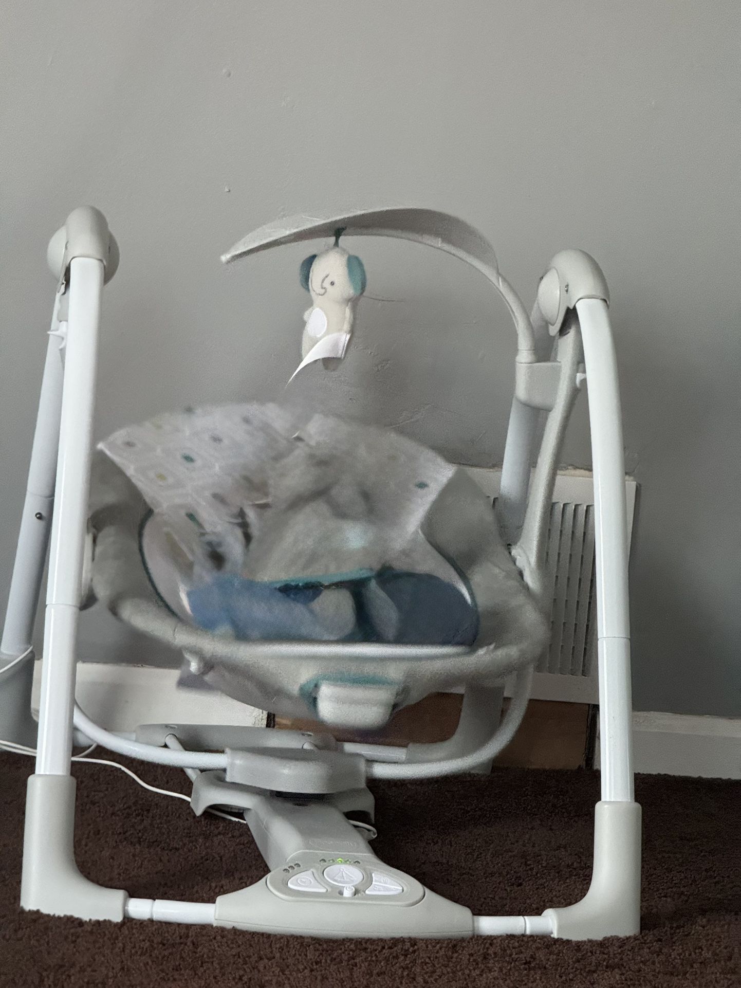 Ingenuity Electric Baby Swing/Rocker – Gently Used