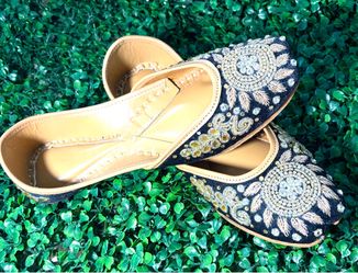Embroidered Jutti Flat Shoes