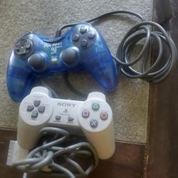 Playstation one game controllers 
working condition 
$20 for Both !