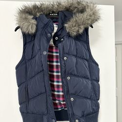 Hooded Fur vest, Aeropostale, L