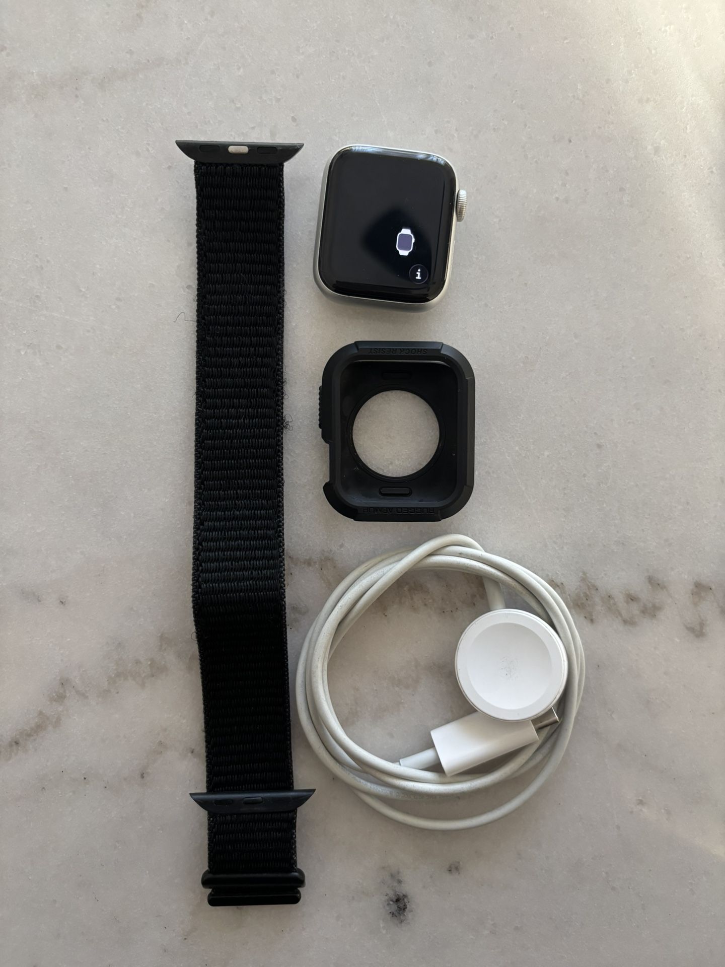 Apple Watch 40mm SE