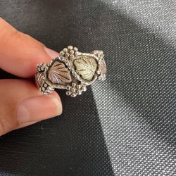 Vintage Black Hills Sterling Silver Ring w/ rose gold and yellow gold leaves 🍂, size 12.5 , marked 925 JO , beautiful ring