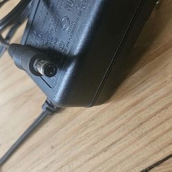 12V DC CHARGER
