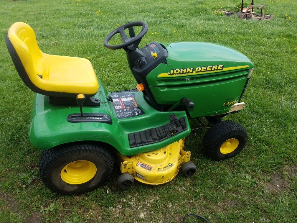 John deere lx255 riding lawn mower