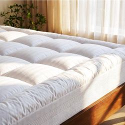 Full Size Thick Mattress Pad with 100% Cotton Cover - Naturally Skin-Friendly and Breathable, Unique Deep Pocket Design Up to 22" (54 x 75 Inches, Whi