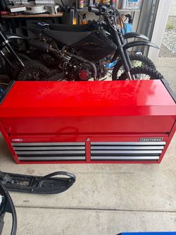 Tool box craftsman