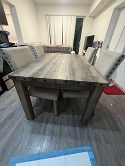 Used beige Table set