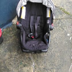 Graco Baby Car Seat