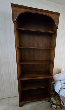 Free bookshelf