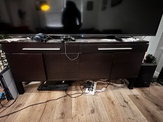 Tv stand