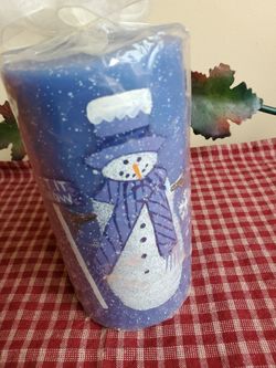 6 inch "Let it Snow " candle