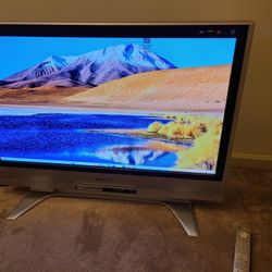 Panasonic Viera Plasma TV 42" 1080p TH-42PX60U 