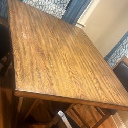 Kitchen table 