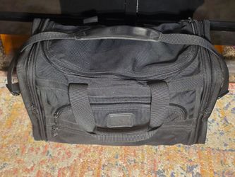 Authentic Tumi Men's Utility Compartment Bag Size Small Black Faux Leather Read