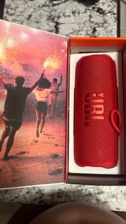 JBL Flip 6 Portable Bluetooth Speaker Red
