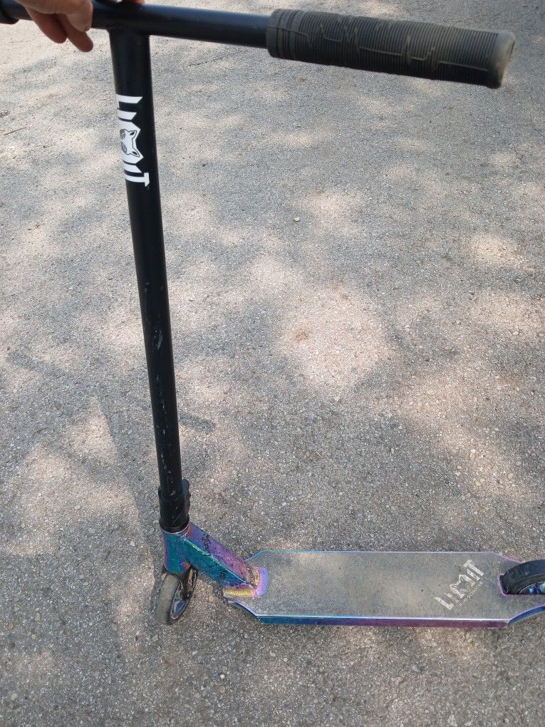 LIMIT Pro SCOOTER