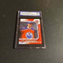 2016 Upperdeck Connor McDavid (Rookie)