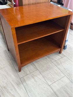 Bookcase 31Hx34Wx23D