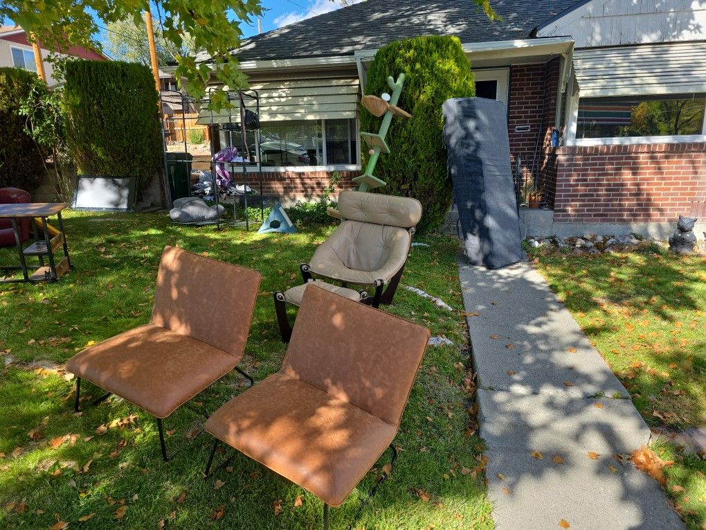 Garage Sale With Quality Furniture