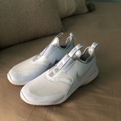 Nike Size 4 $20