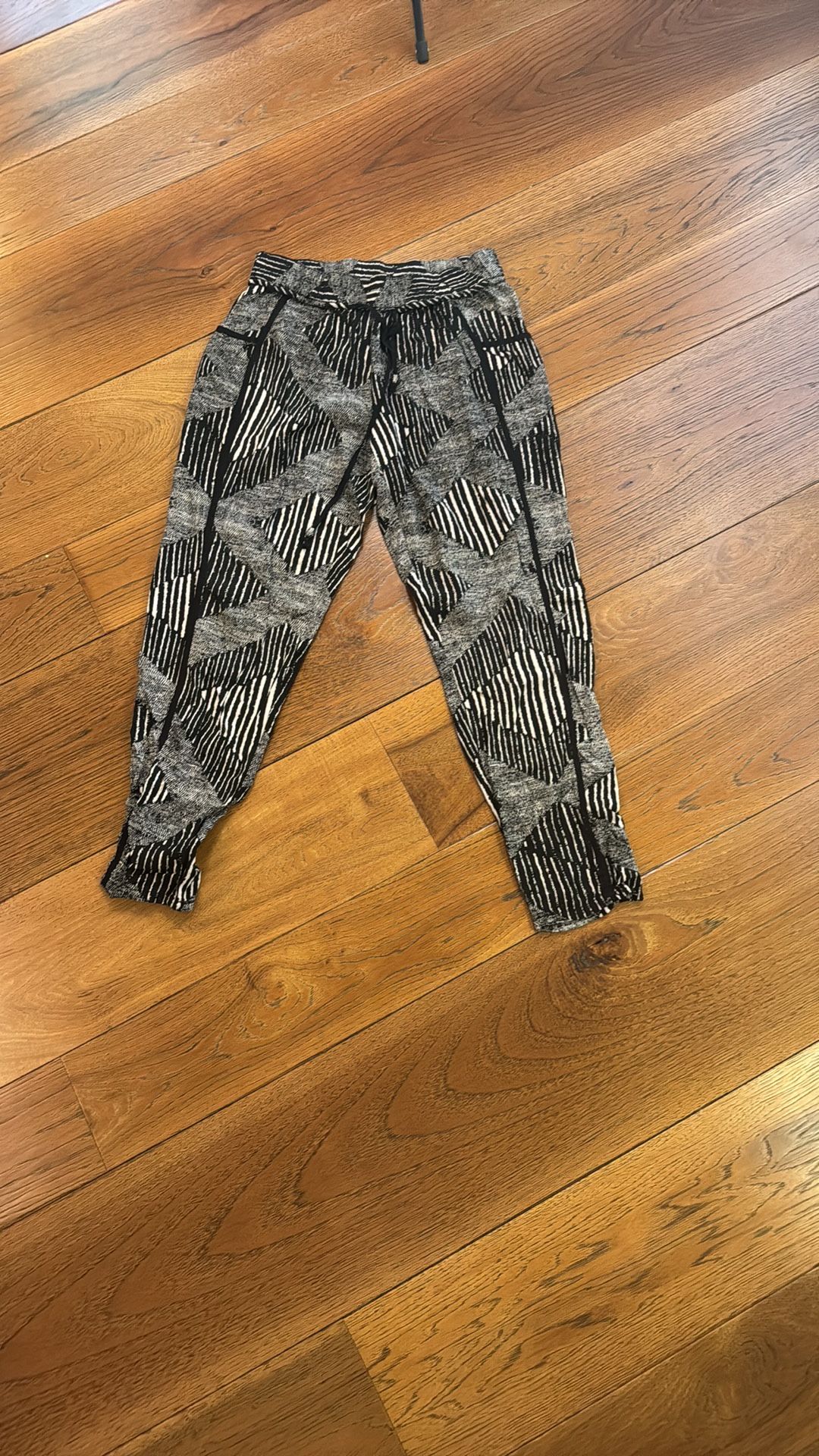 Anthropologie Hei Hei Pants Tapered Geometric Bohemian Pants