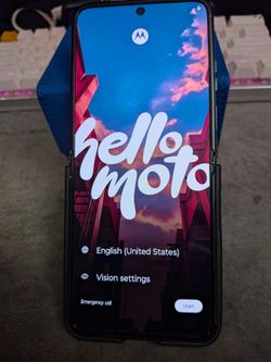 Motorola razr+ 2023