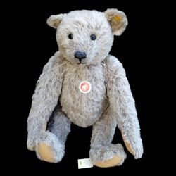 STEIFF - Limited Edition 1909  Blond 65 Teddy Bear great shape. Normal wear. 30" approximately.