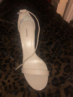 Express Nude Heel Size 9