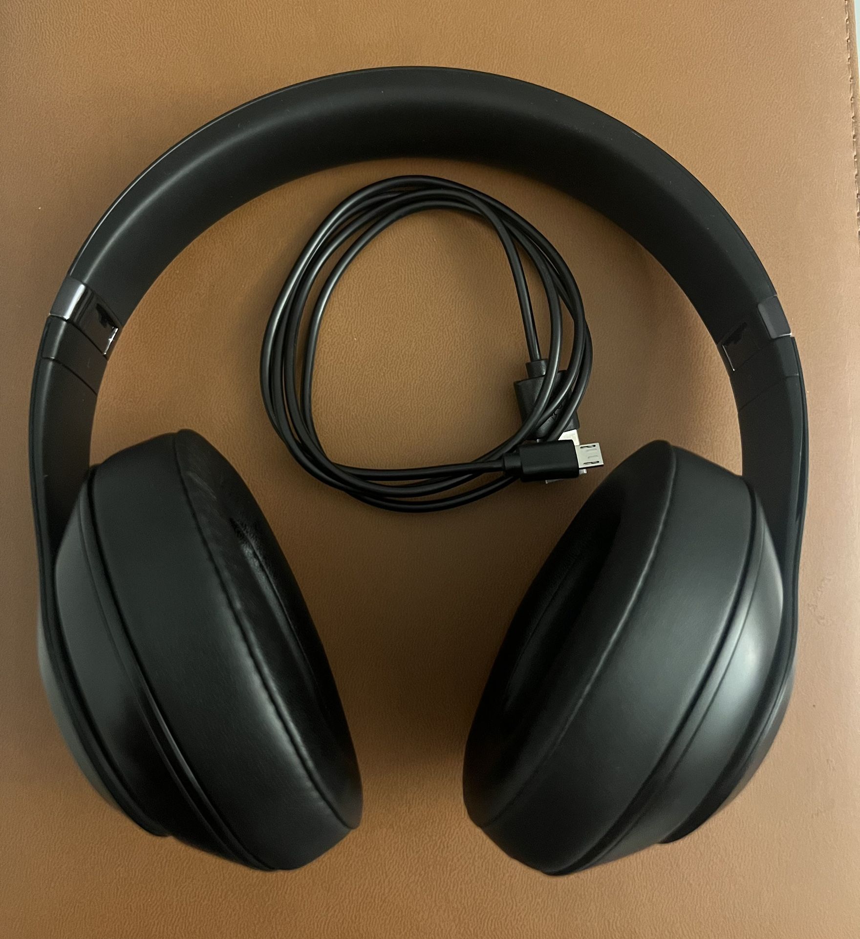 Genuine Beats Studio 3 Wireless Headphones in Matte Black