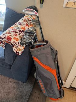 Full Set of Ladies Taylormade Golf Clubs with Lightweight Cobra Carry Bag