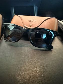 Meta Wayfarer Rayban Glasses