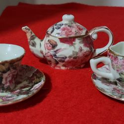 Vintage Victorias Garden Miniature Porcelain Tea Set,Floral Design,3 pieces.