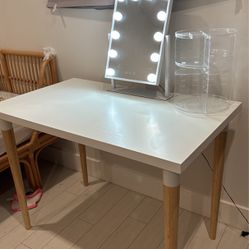 Vanity Desk With Mirror & Organizer 