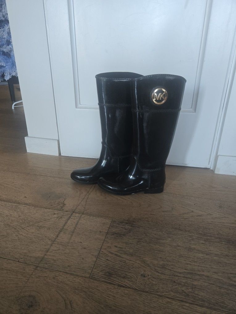 MK Rain Boots