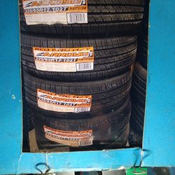 TIRE 225 65 17 Each ELMOFLES 