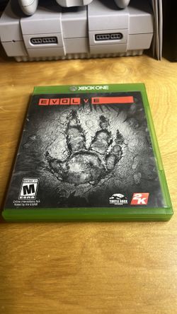 Xbox One / Xbox Series - Evolve