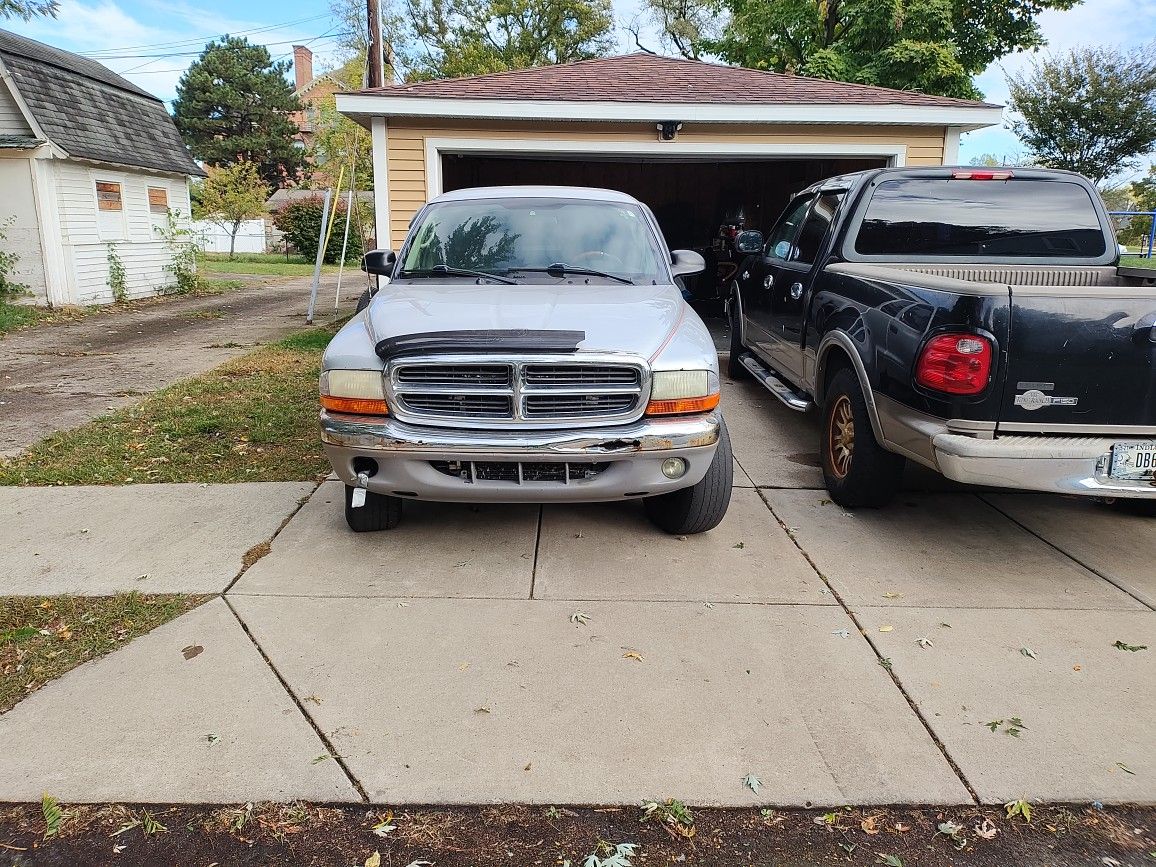 2004 Dodge Dakota
