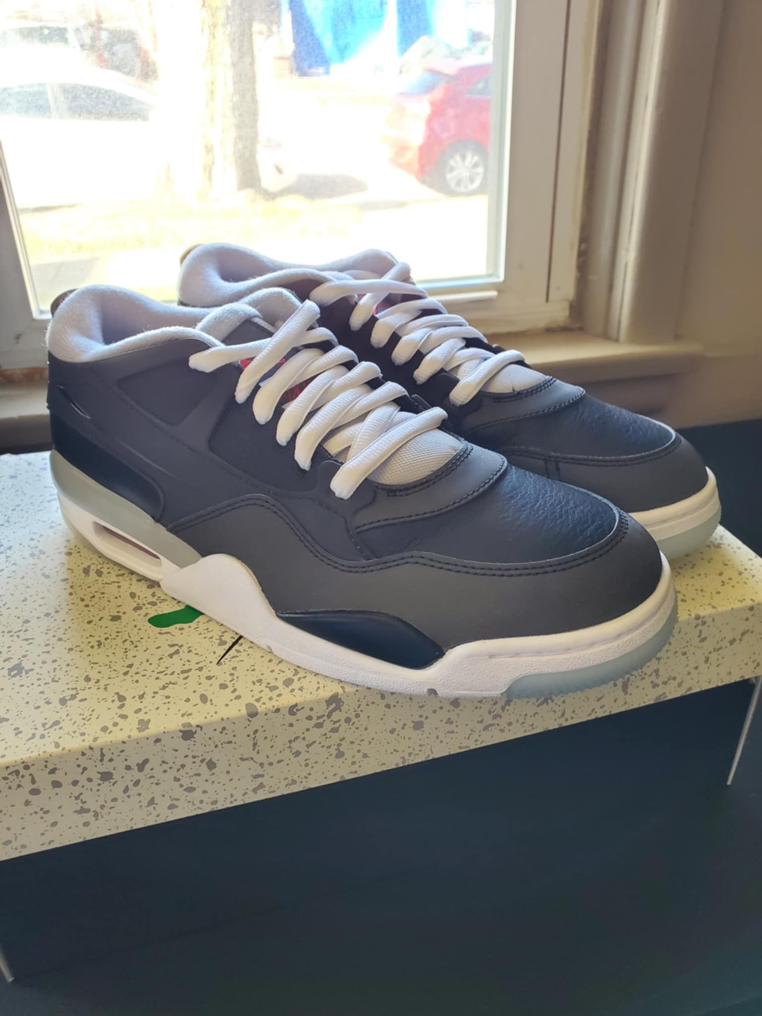 Jordan 4 RM PRM