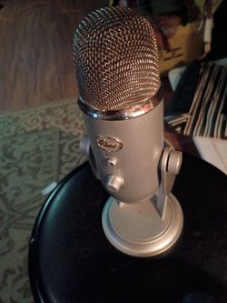 Blue Yeti USB Condenser Microphone