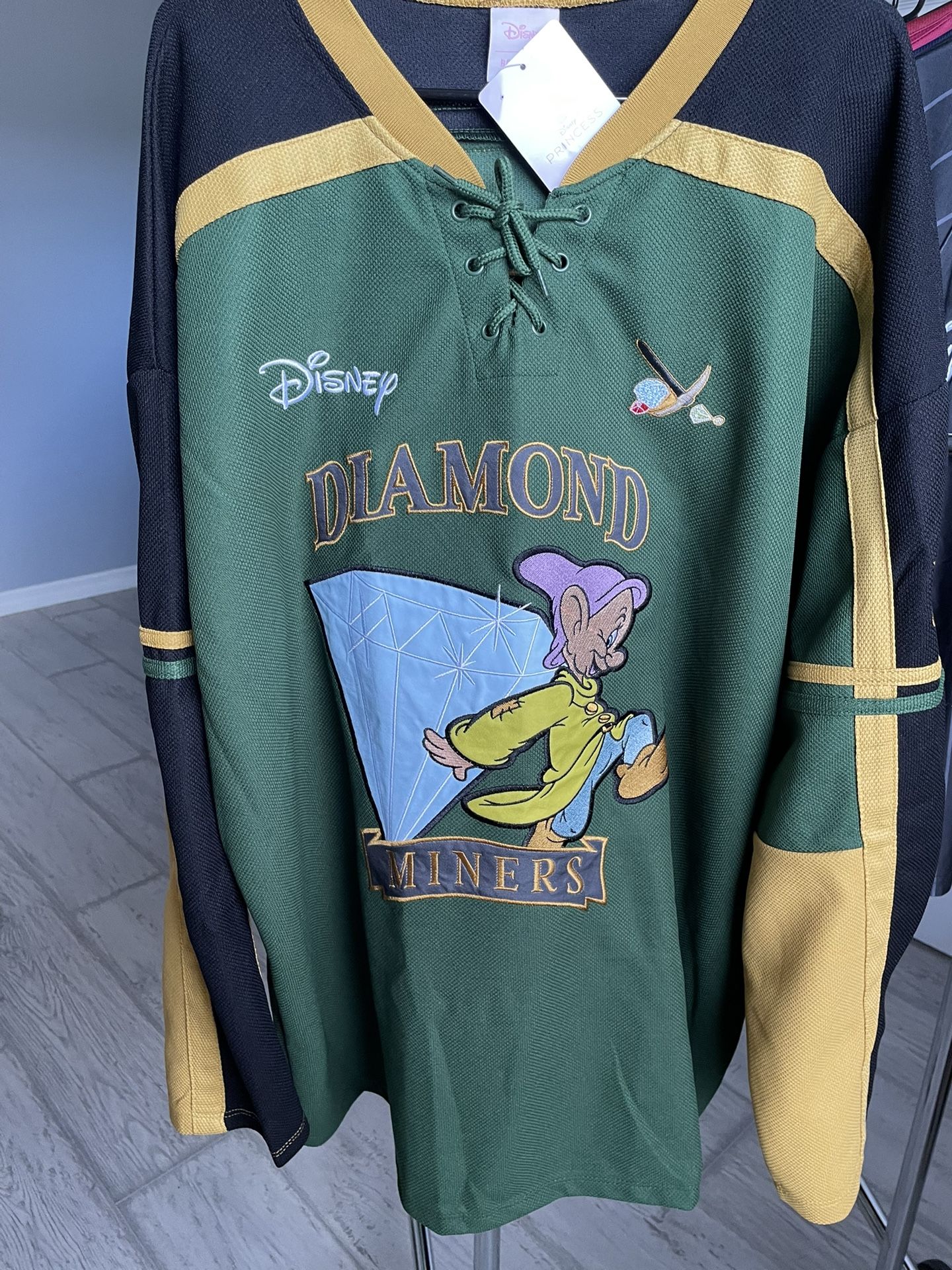 Disney Snow White and the Seven Dwarfs Diamond Miners Hockey Jersey 
