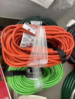 Extensión cord 100ft 16 Guage