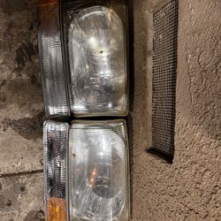 2002 Ford F-250 Headlights 