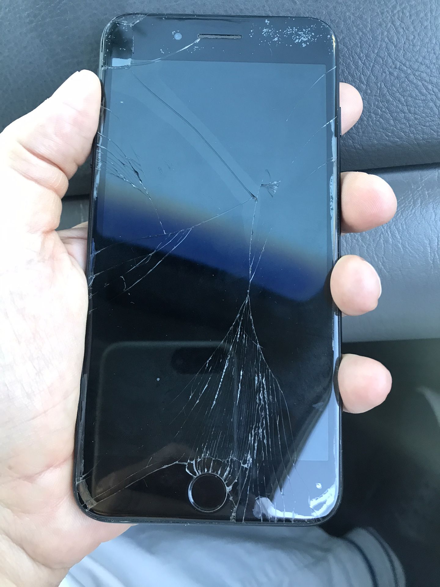 iPhone 7plus Broken Glass