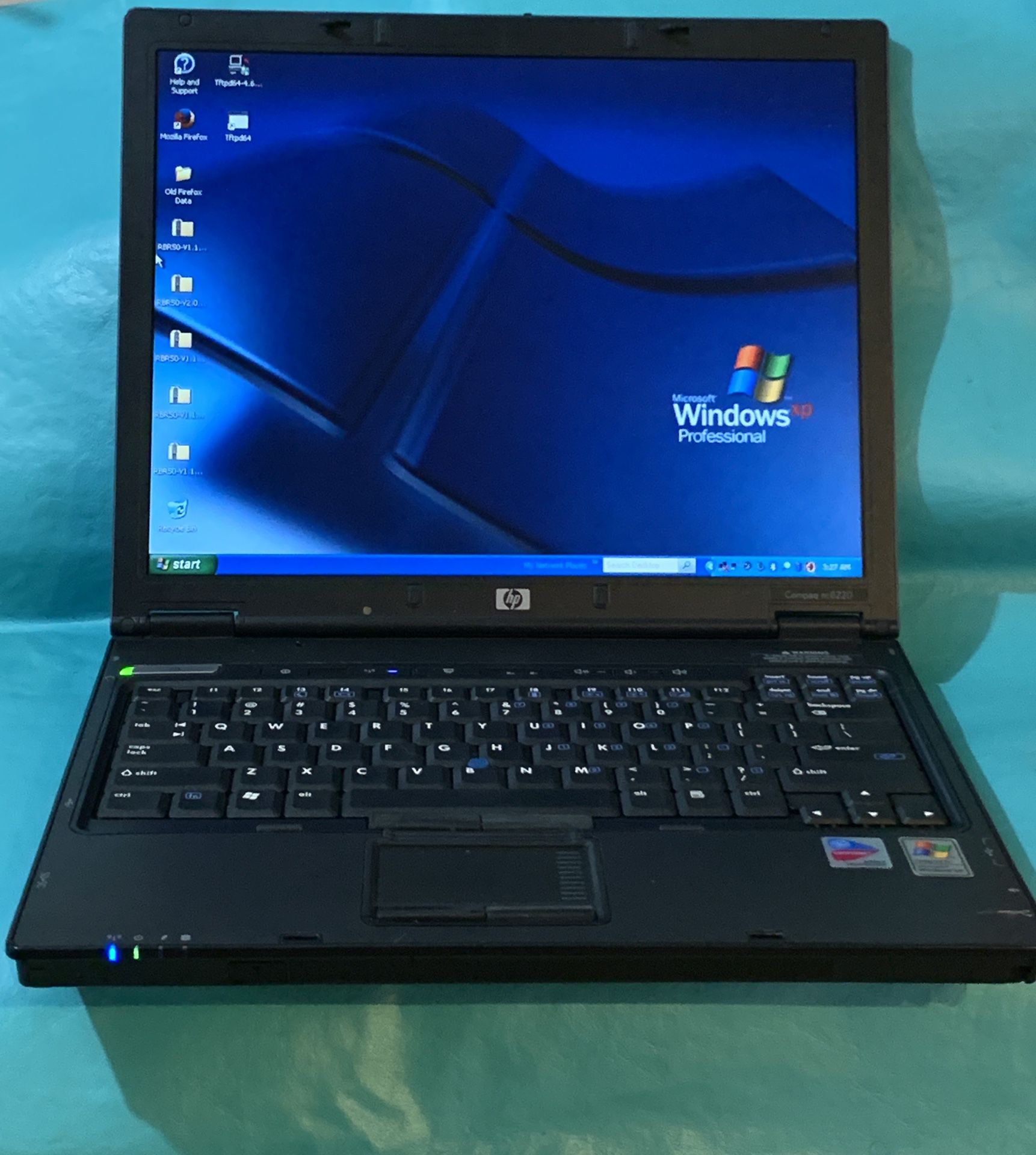HP Compaq Business Notebook nc6220 - 14.1" - Pentium M 760 - 512 MB RAM - 80 GB HDD