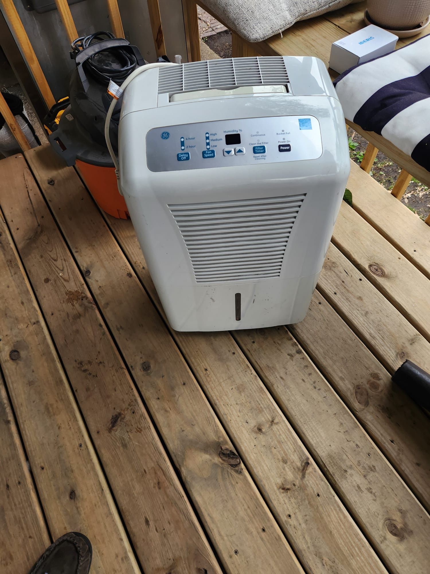 Ge dehumidifier.