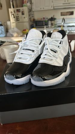 Jordan retro 11s