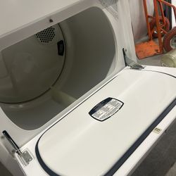 Dryer Electric  $80 with warranty